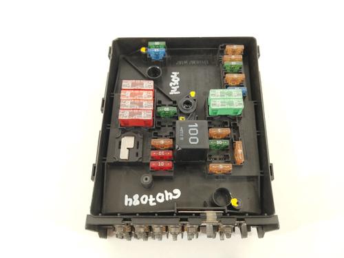 Used Fuse box VW GOLF V (1K1) 1.9 TDI (105 hp) 26552851