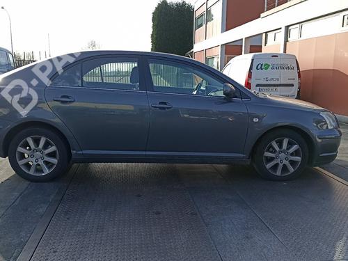 Used Parts TOYOTA AVENSIS Saloon (_T25_)  2.2 D-4D (ADT251_, ADT251R)  1023252