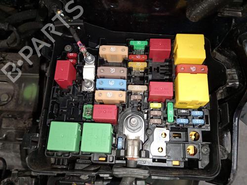 Used Fuse box Fuse box 36235548 36235548