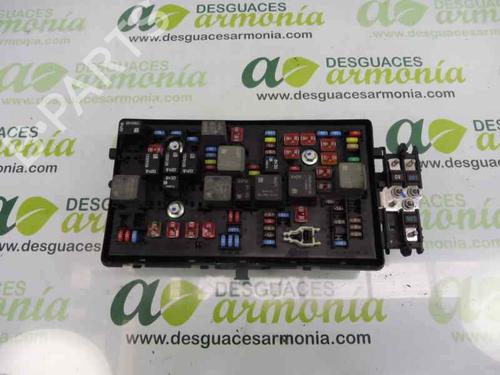 Used Fuse box Fuse box 1948873 1948873