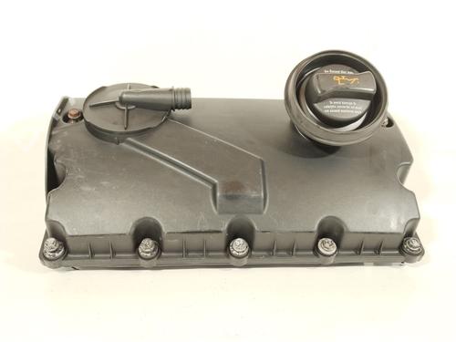 Used Valve cover VW GOLF V (1K1) [2003-2010]  33038399