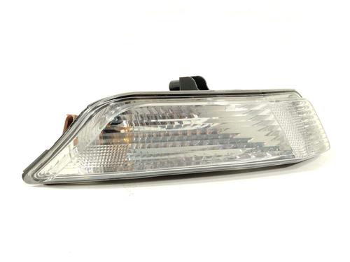 Used Right front indicator Right front indicator 32992419 32992419