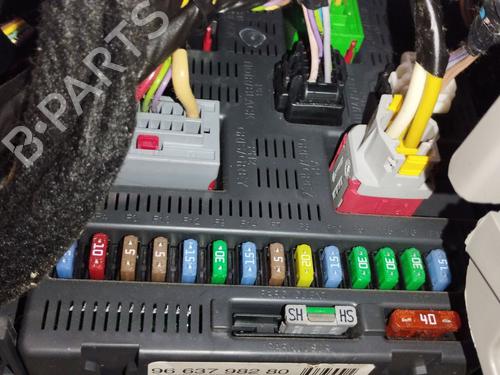 Zekeringkast PEUGEOT 207 (WA_, WC_) 1.4 HDi (68 hp) 30087588