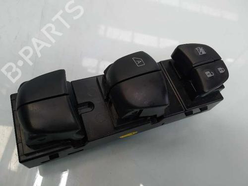 Left front window switch NISSAN JUKE (F15) [2010-2019]  5252191