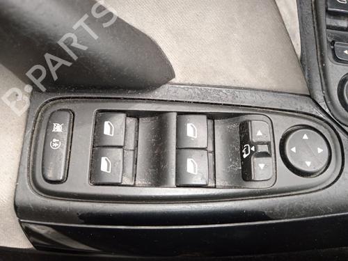 Used Left front window switch Left front window switch 37270035 37270035