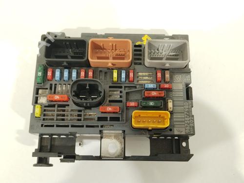 Sikringsdose CITROËN C5 III (RD_) 2.0 HDi 140 (RDRHF8, RDRHFA, RDRHA8, RDRHAJ) (140 hp) 28359257