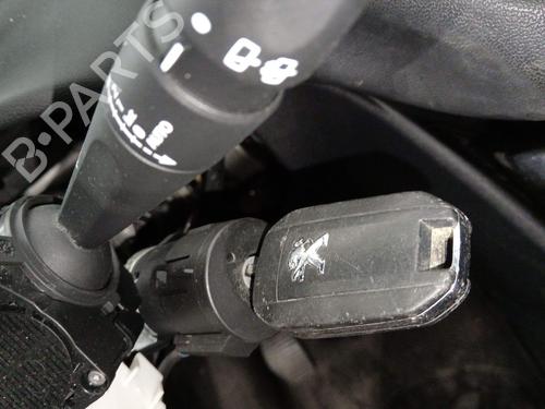 Used Ignition barrel Ignition barrel PEUGEOT 208 I (CA_, CC_) 1.4 VTi (95 hp) 38236400 38236400