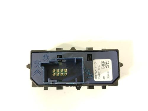 Switch OPEL CORSA F (P2JO) 1.2 (68) | BP31814704I30