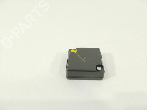 Used Antenna/Base LAND ROVER RANGE ROVER SPORT II (L494) 3.0 TDV6 4x4 (258 hp) 26552957