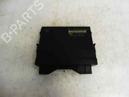 Used Fuse box Fuse box MERCEDES-BENZ CLK (C209) CLK 320 (209.365) (218 hp) 2280848 2280848