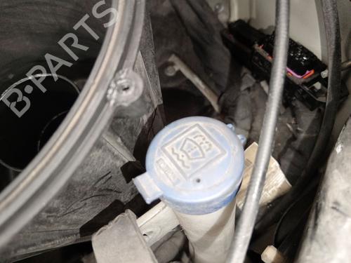 Used Windscreen washer tank Windscreen washer tank 38074557 38074557