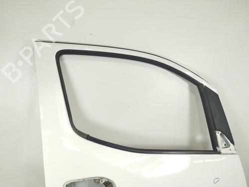 Right front door NISSAN NV200 / EVALIA Bus  | BP16810515C3 