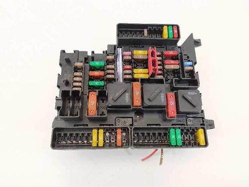 Used Fuse box Fuse box 8141378 8141378