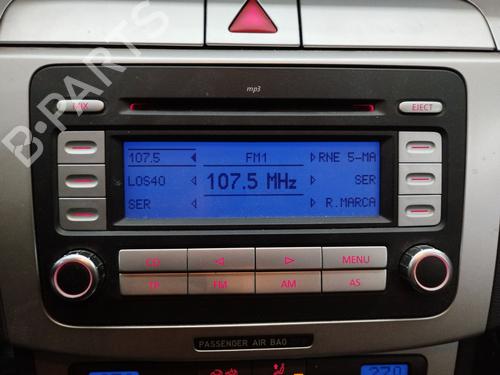 Used Radio VW PASSAT B6 (3C2) [2005-2011]  28545281