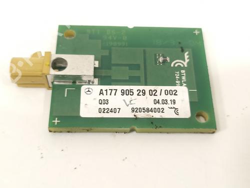 Used Antenna/Base MERCEDES-BENZ B-CLASS Sports Tourer (W247) B 200 d (247.012) (150 hp) 17703670