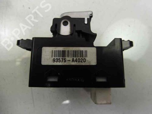 Right front window switch KIA CARENS IV | BP4389800I26 - Image 2