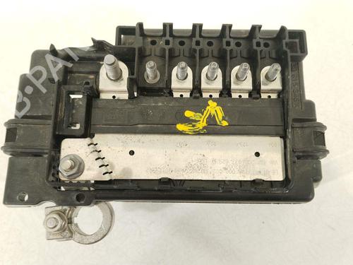 Used Fuse box Fuse box 38015995 38015995