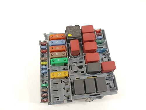 Used Fuse box Fuse box 14916428 14916428