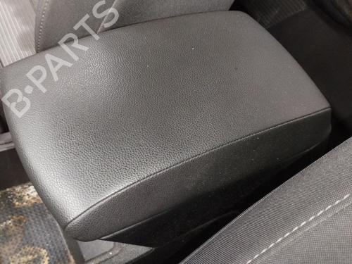 Armlæn SEAT LEON (5F1) 1.6 TDI (115 hp) 32273844