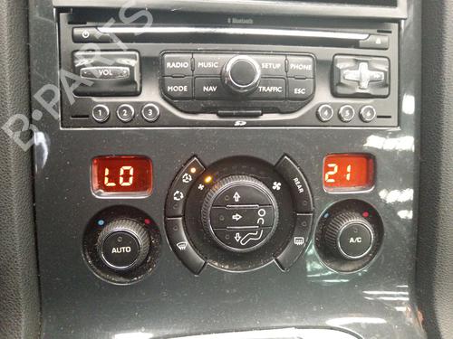 Used Climate control Climate control 37492409 37492409