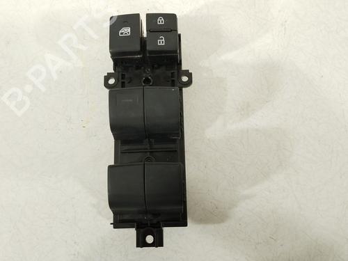 left-front-window-switch-toyota-yaris-_p21_-_pa1_-_ph1_-2020-32673302 main image