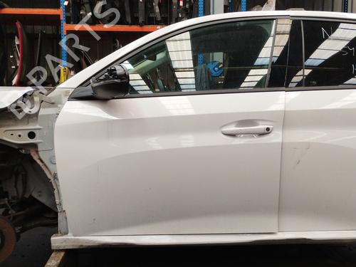 Used Left front door PEUGEOT 208 II (UB_, UP_, UW_, UJ_) [2019-2025]  19794132