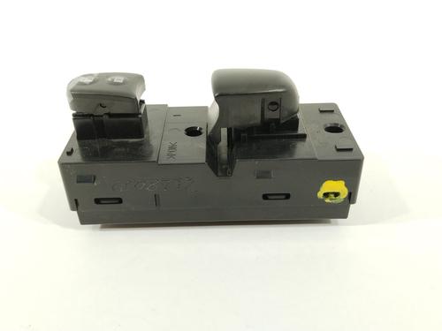 Right front window switch NISSAN JUKE (F15) 1.6 DIG-T NISMO RS | BP27870404I26 