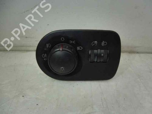 Used Headlight switch SEAT LEON (1P1) [2005-2013]  2564195