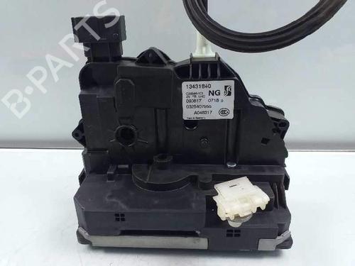 front-right-lock-opel-corsa-e-x15-13431840-0325407955-2014-5158187 main image