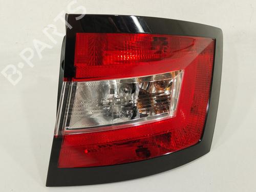 Used Right taillight Right taillight SKODA FABIA III Estate (NJ5) [2014-2022] 32998619 32998619