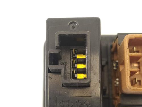 Switch HYUNDAI i30 (FD) | BP11848505I30 - Image 2