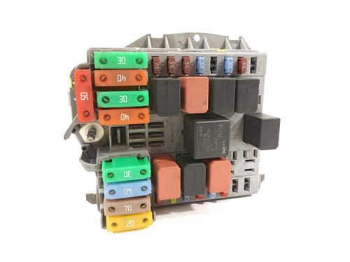 Used Fuse box Fuse box 16812467 16812467