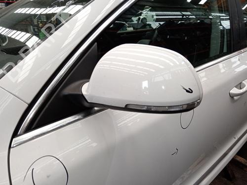 Used Left mirror Left mirror SKODA SUPERB II (3T4) 2.0 TDI 16V (140 hp) 35987189 35987189
