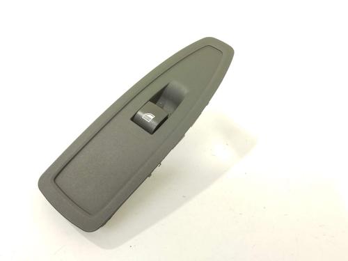 Used Right front window switch Right front window switch 6946522 6946522