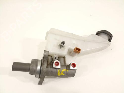 Used Brake master cylinder Brake master cylinder 15811471 15811471