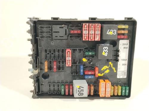 Used Fuse box VW GOLF V (1K1) 1.9 TDI (105 hp) 30684447