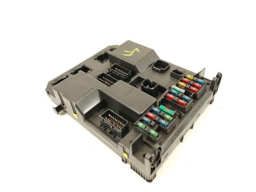 Used Fuse box Fuse box 30787352 30787352