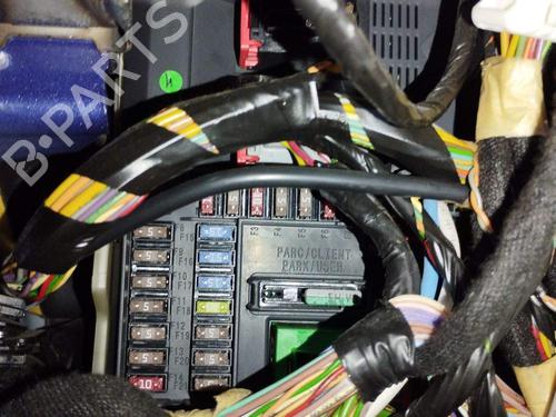 Used Fuse box Fuse box 36235491 36235491