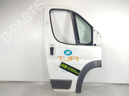 Used Right front door Right front door 22975922 22975922