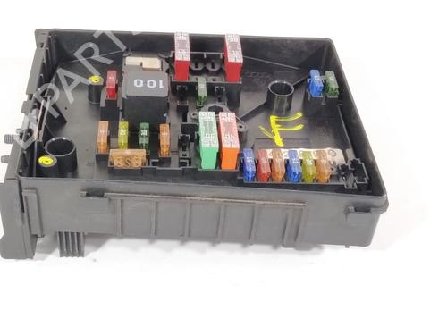 Fuse box VW GOLF VI (5K1) 2.0 TDI | BP24662922E1 