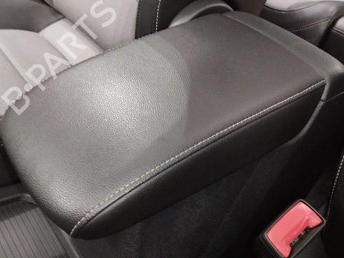 Used Armrest / Center console Armrest / Center console VW TIGUAN (AD1, AX1) 2.0 TDI 4motion (150 hp) 40508133 40508133