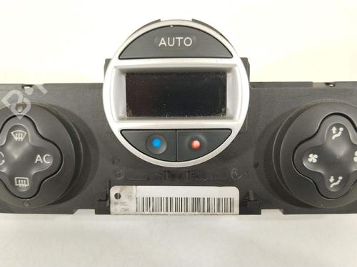 climate-control-renault-clio-iii-br01-cr01-2005-2006-2007-2008-2009-2010-2011-2012-2013-2014-37492408 main image