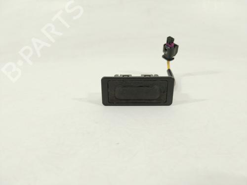 Used Tailgate handle Tailgate handle 29132458 29132458