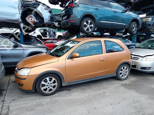 Left headlight OPEL CORSA C (X01) 1.7 CDTI (F08, F68) | BP31611613C28