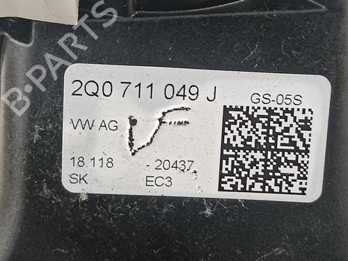 Gear lever SEAT IBIZA V (KJ1, KJG) 1.0 TSI | BP13814132M90 