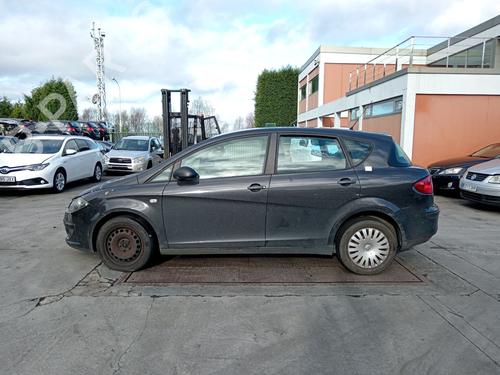 Fuse box SEAT TOLEDO III (5P2) 1.9 TDI | BP34701685E1 - Image 8