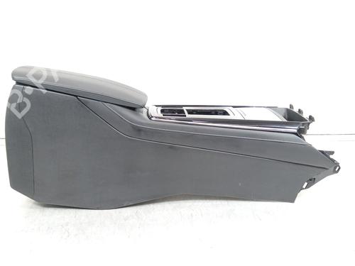 Used Armrest / Center console MAZDA CX-30 (DM) [2019-2025]  16929129