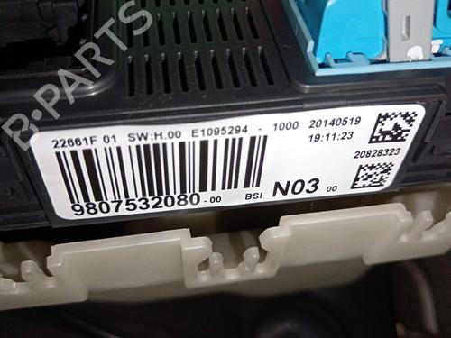 Used Fuse box Fuse box 36235497 36235497