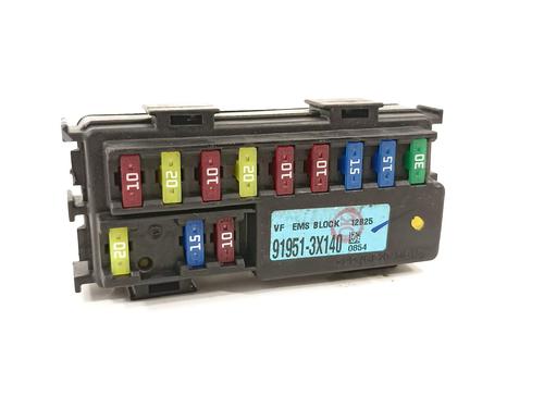 fuse-box-hyundai-i30-gd-919513x140-2011-18349480 main image