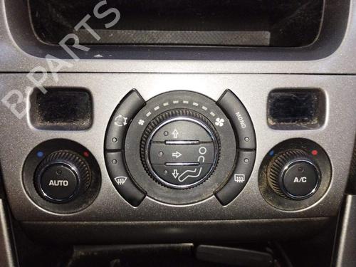 Used Climate control Climate control 39451590 39451590
